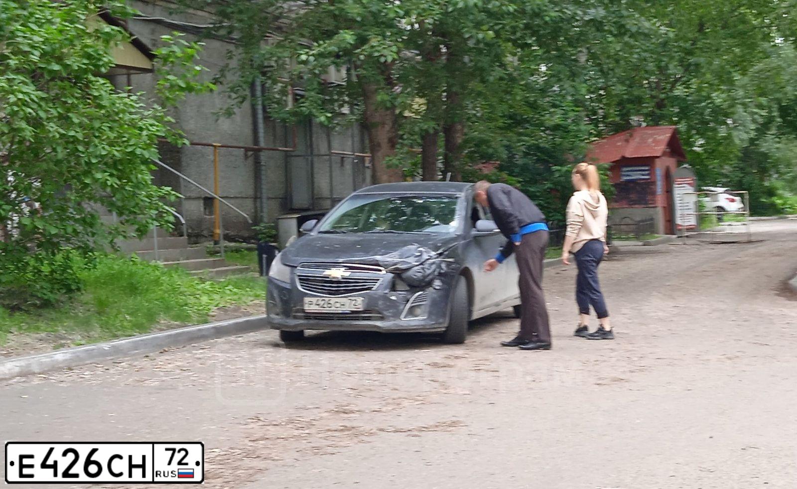 Фото автомобиля HYUNDAI I30, 2013 — госномер Р222РТ72. Цвет: СИНИЙ