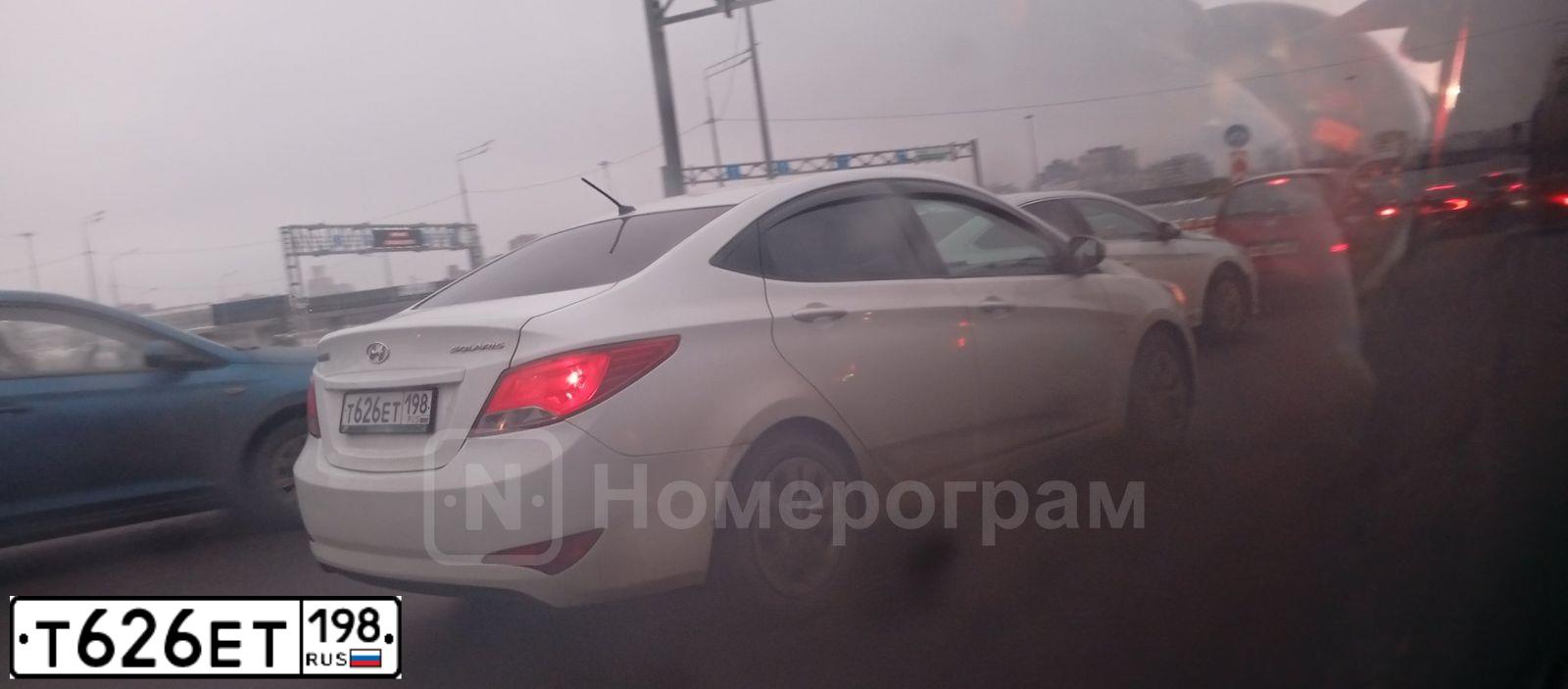 Фото автомобиля HYUNDAI SOLARIS, 2015 — госномер Т626ЕТ198. Цвет: Белый