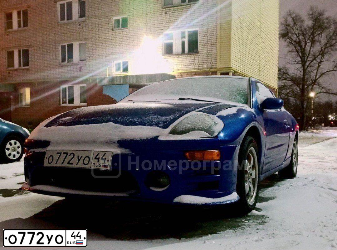 Фото автомобиля MITSUBISHI ECLIPSE, 2004 — госномер О772УО44. Цвет: синий