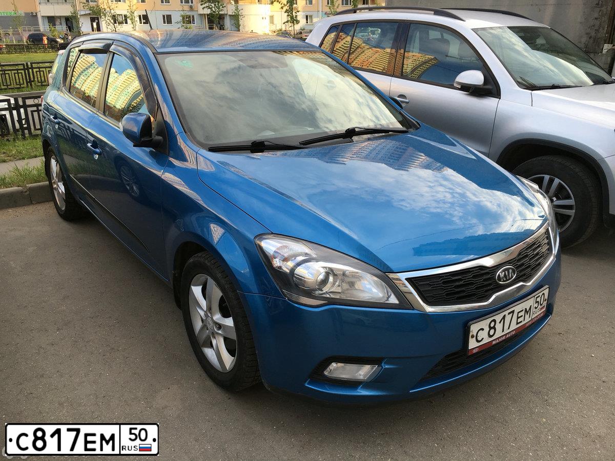Фото автомобиля KIA CEE'D, 2012 — госномер О442СХ197. Цвет: синий