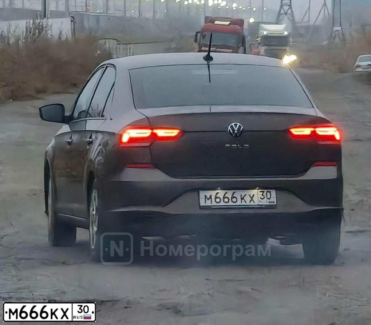 Фото автомобиля LADA 2114, 2013 — госномер К264НН30