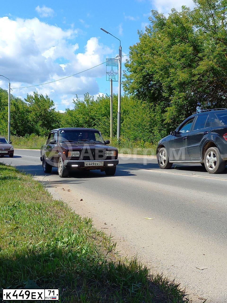 Фото автомобиля LANDROVER DISCOVERY, 2013 — госномер К449ЕХ71. Цвет: СЕРО-ГОЛУБОЙ