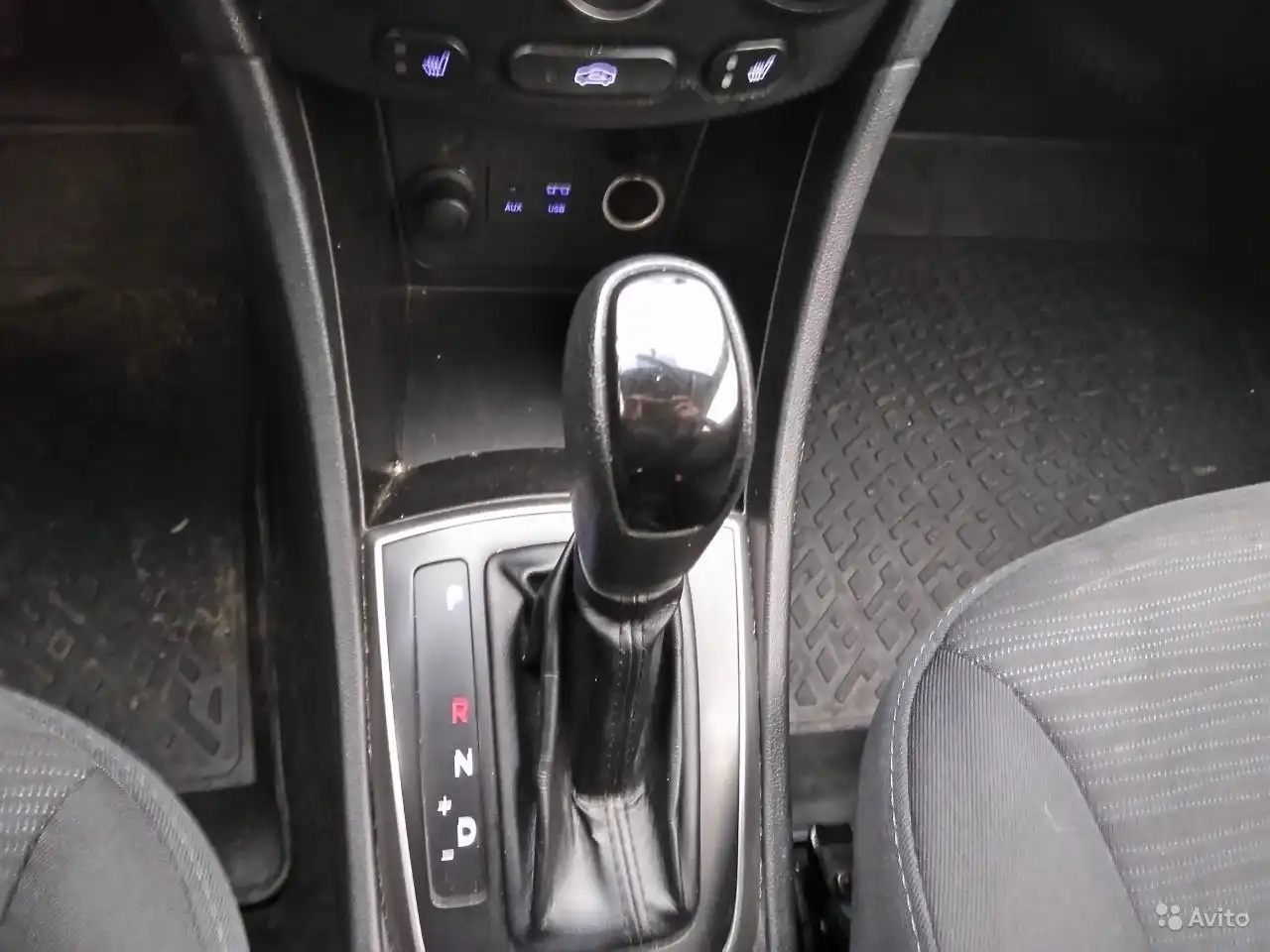 Фото автомобиля FORD FOCUS, 2011 — госномер М097РМ77. Цвет: ЧЕРНЫЙ