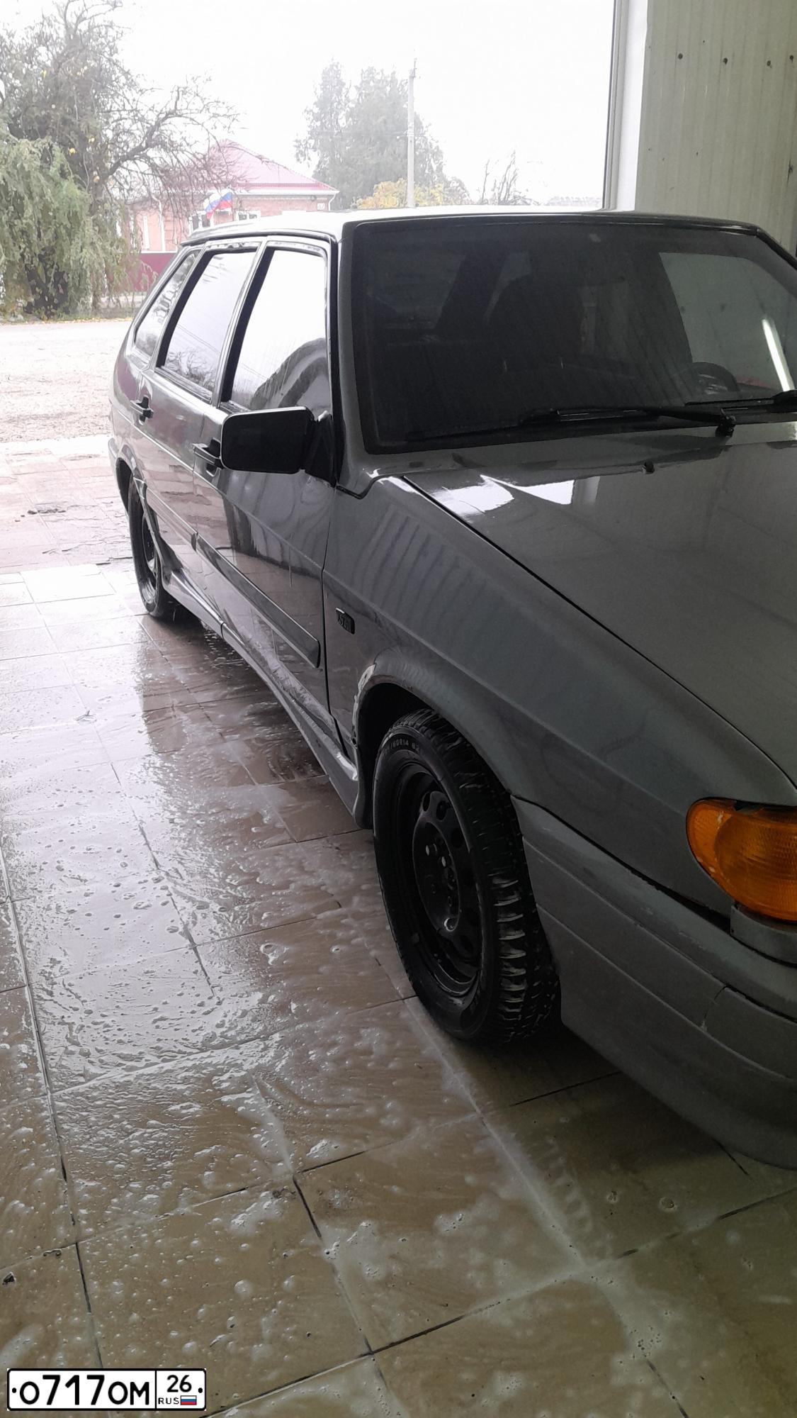 Фото автомобиля LADA 2114, 2007 — госномер Е429УН193