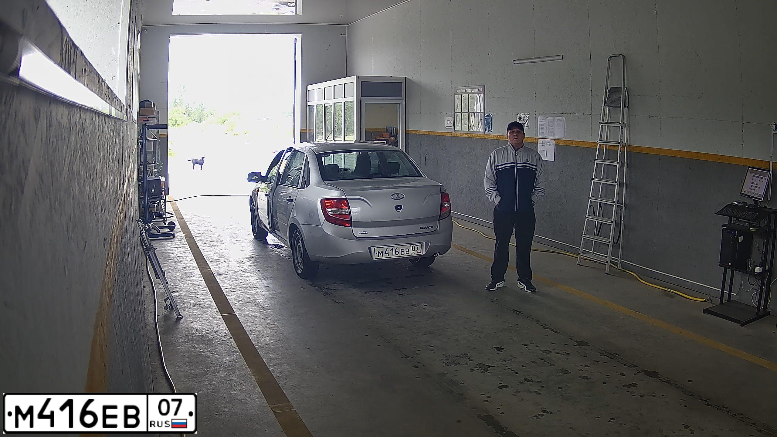 Фото автомобиля LADA 2190 GRANTA, 2012 — госномер М416ЕВ07. Цвет: СЕРЕБРИСТЫЙ