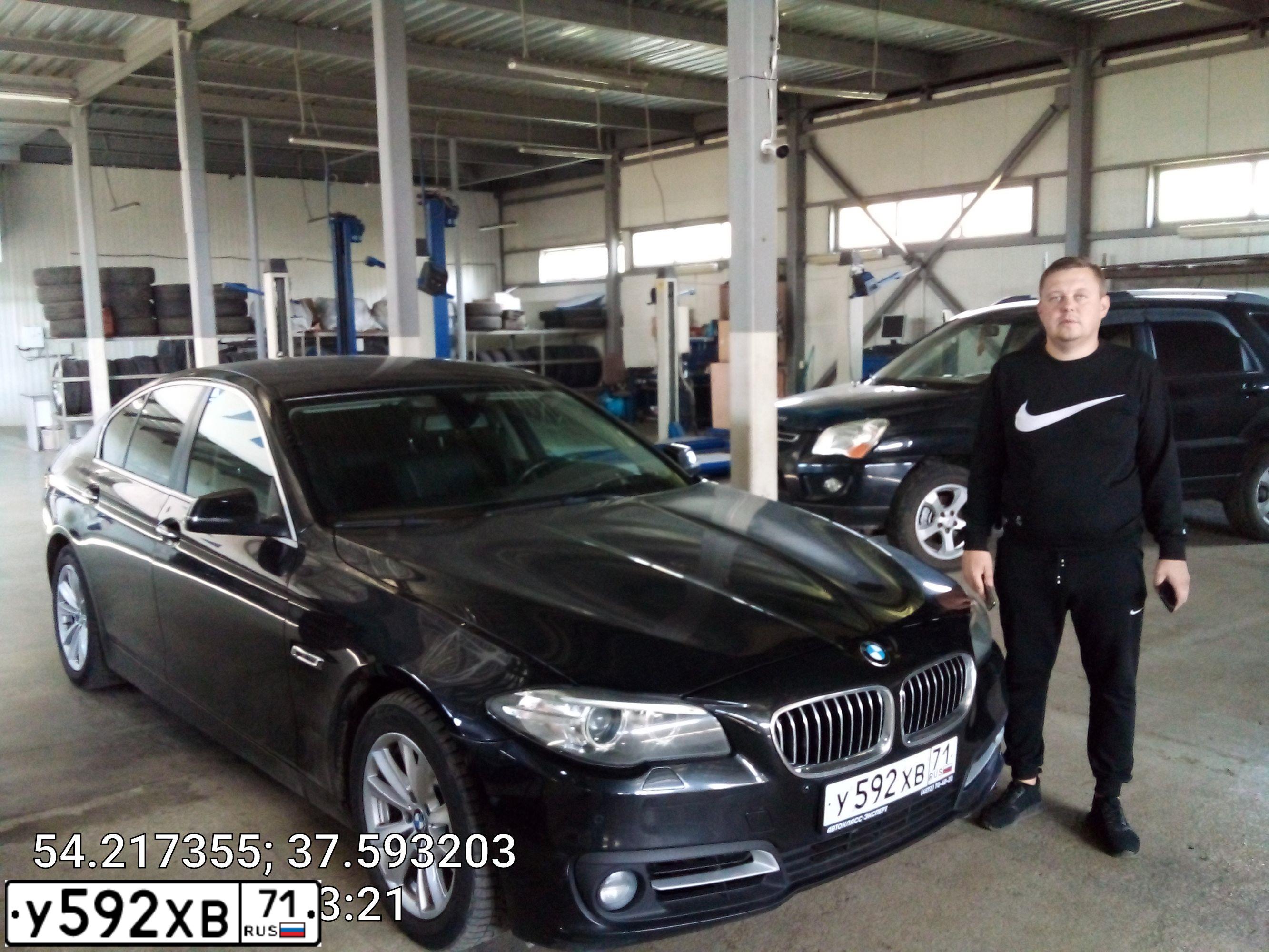 Фото автомобиля BMW SERIE 5, 2016 — госномер Р385ОУ60. Цвет: ЧЕРНЫЙ