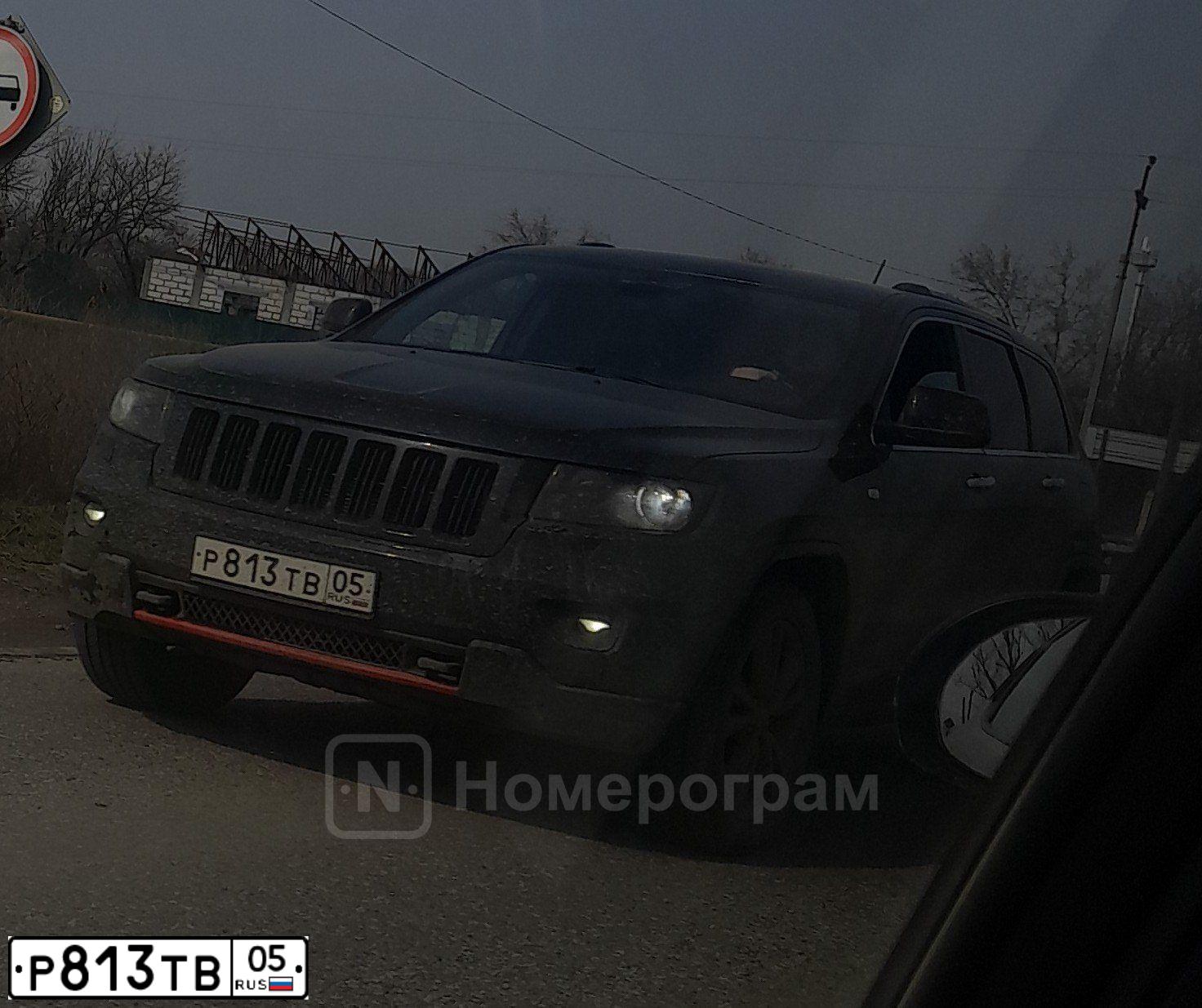 Фото автомобиля JEEP GRAND CHEROKEE, 2011 — госномер У289ОО193