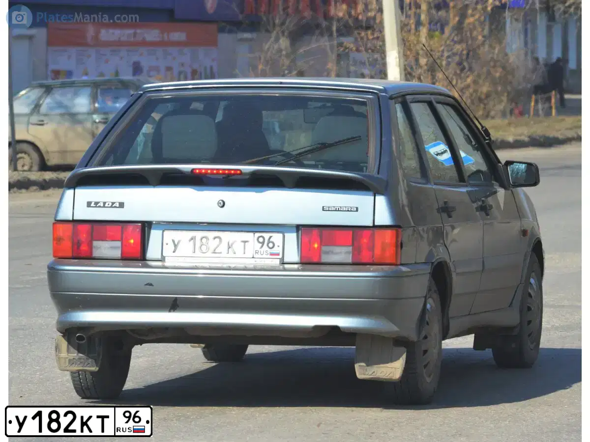 Фото автомобиля VAZ 2114 SAMARA, 2012 — госномер У182КТ96. Цвет: СЕРО-ЗЕЛЕНЫЙ