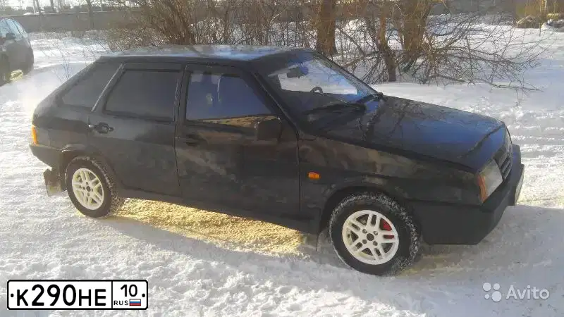 Фото автомобиля LADA 2109 SAMARA, 2004 — госномер К290НЕ10. Цвет: ЧЕРНЫЙ МЕТАЛЛИК