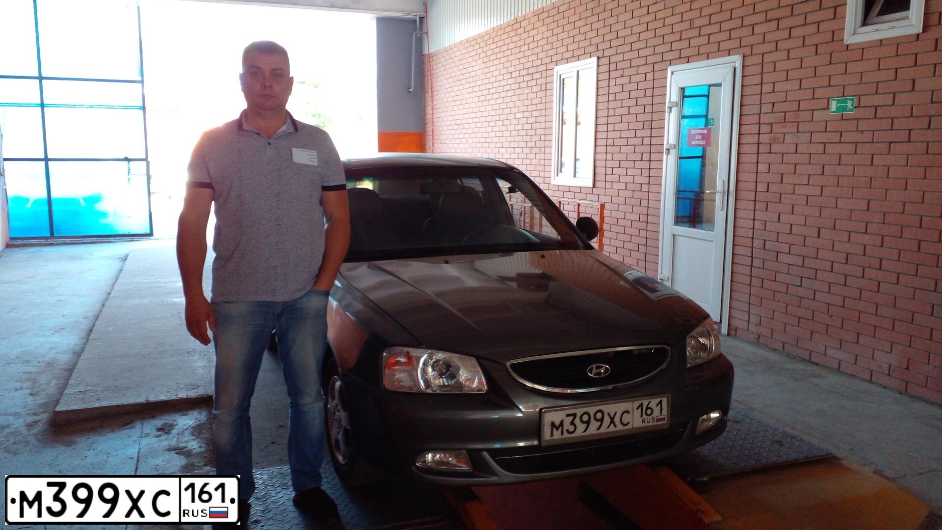 Фото автомобиля TAGAZ ACCENT, 2005 — госномер Т342НТ761. Цвет: Серый