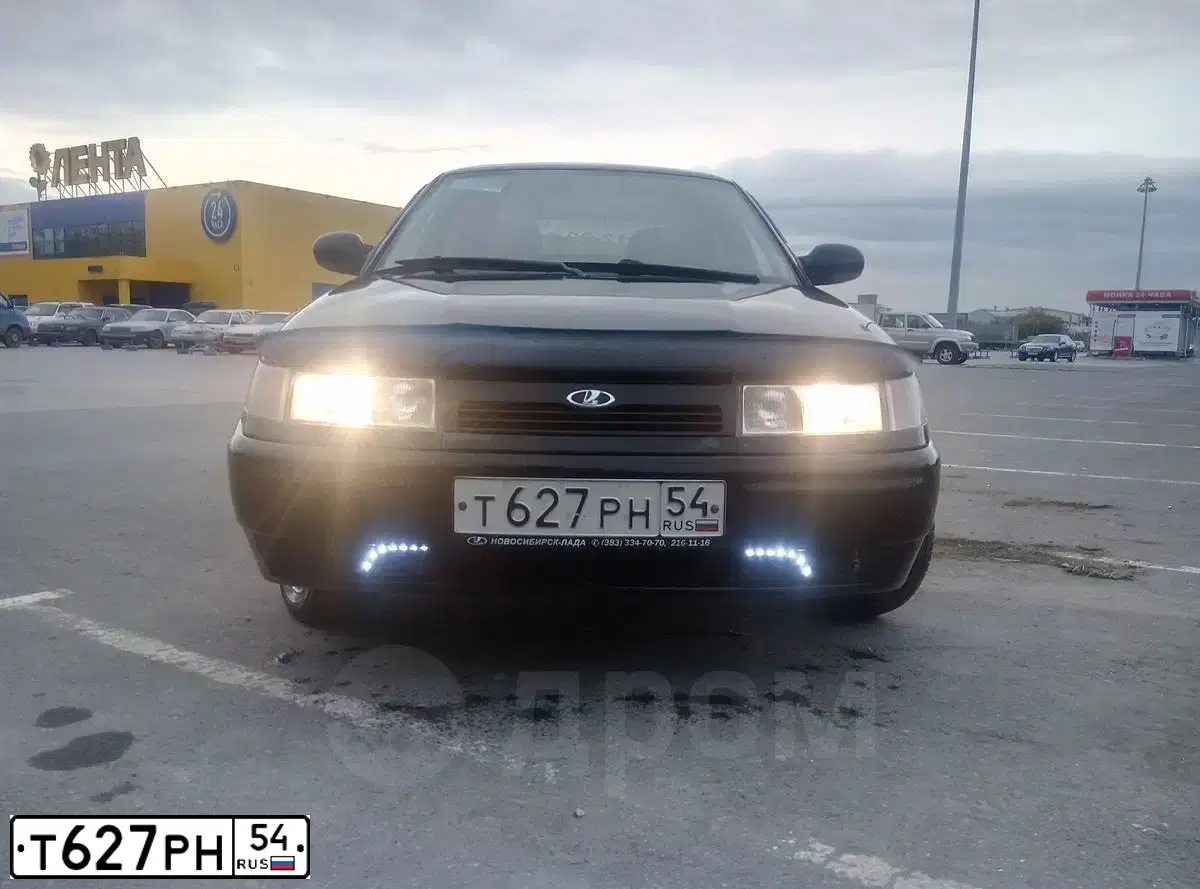 Фото автомобиля LADA 2112, 2007 — госномер В925МЕ122. Цвет: Сине-Черный