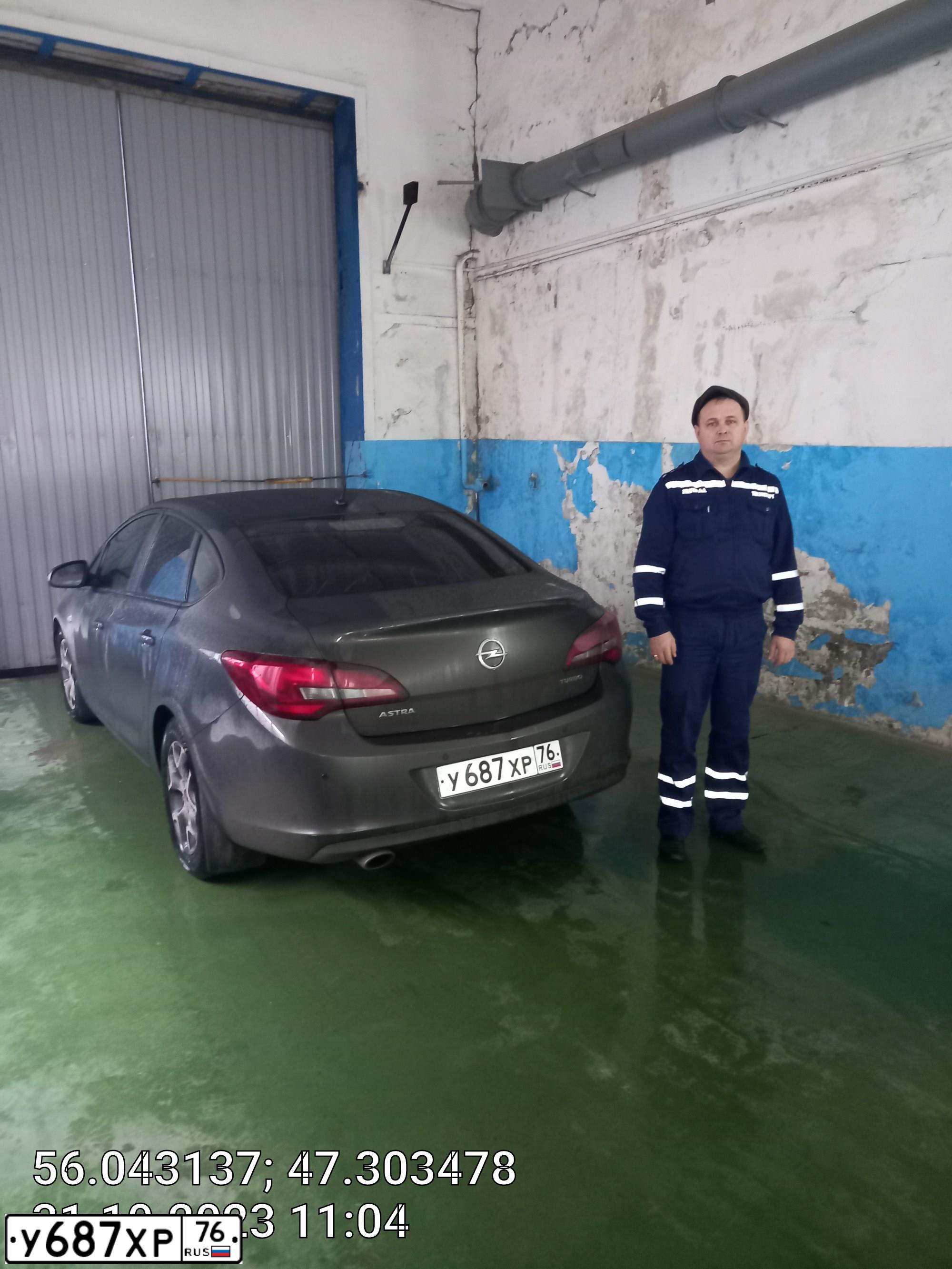 Фото автомобиля OPEL ASTRA, 2013 — госномер В795АА37. Цвет: СЕРЫЙ МЕТАЛЛИК