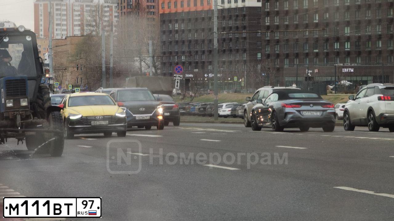 Фото автомобиля LADA 2108 SAMARA, 2003 — госномер С001ЕМ97. Цвет: СЕРЫЙ МЕТАЛЛИК
