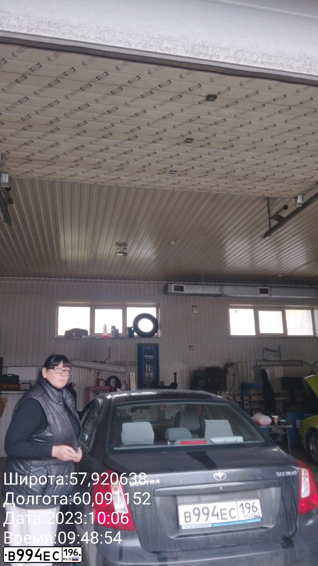 Фото автомобиля DAEWOO GENTRA, 2014 — госномер В994ЕС196. Цвет: БЛЕДНО-ЧЕРНЫЙ