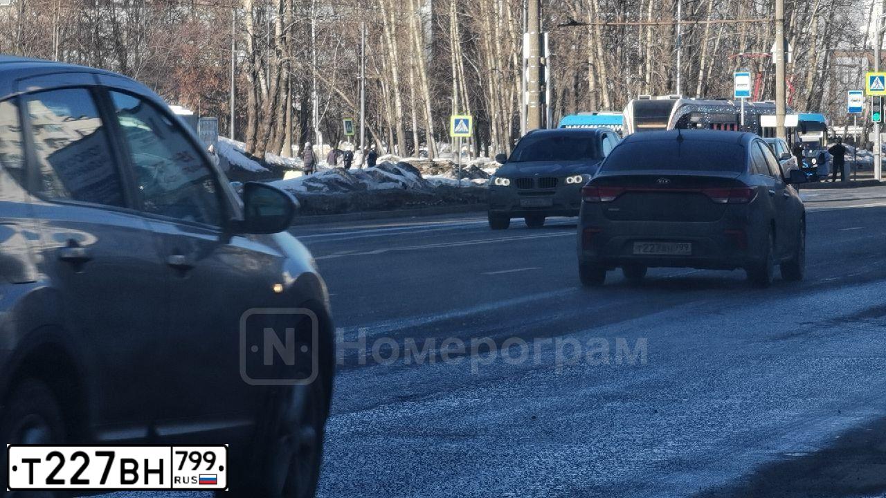 Фото автомобиля SKODA OCTAVIA, 2017 — госномер Р557ОЕ716. Цвет: Белый