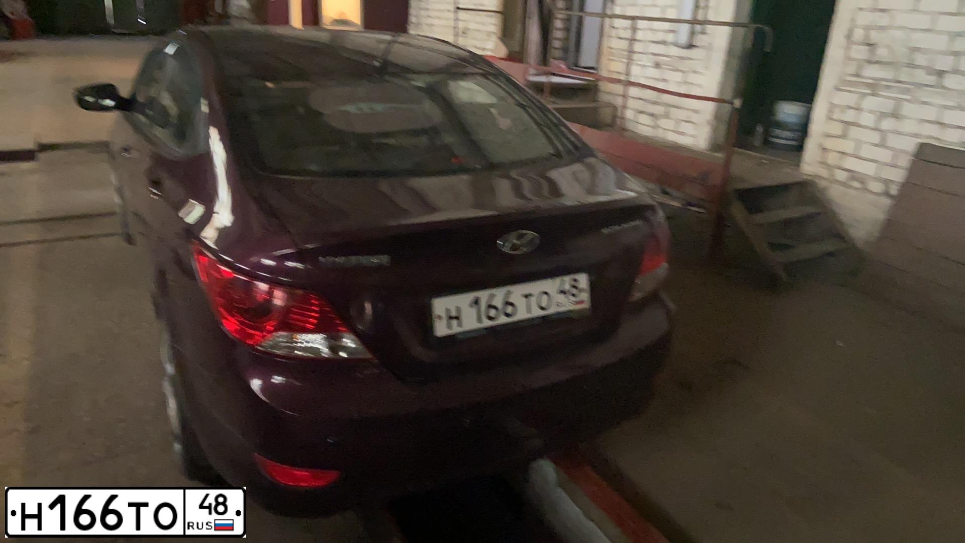 Фото автомобиля HYUNDAI SOLARIS, 2012 — госномер Н166ТО48. Цвет: ФИОЛЕТОВЫЙ