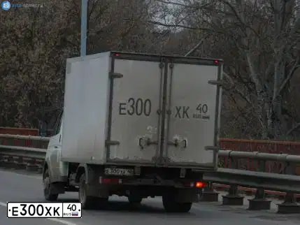 Фото автомобиля GAZ 3302 EL, 2007 — госномер Е300ХК40. Цвет: Белый