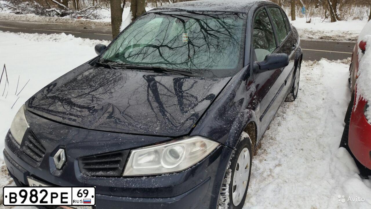 Фото автомобиля RENAULT MEGANE, 2007 — госномер Н240МО21. Цвет: Темно-синий