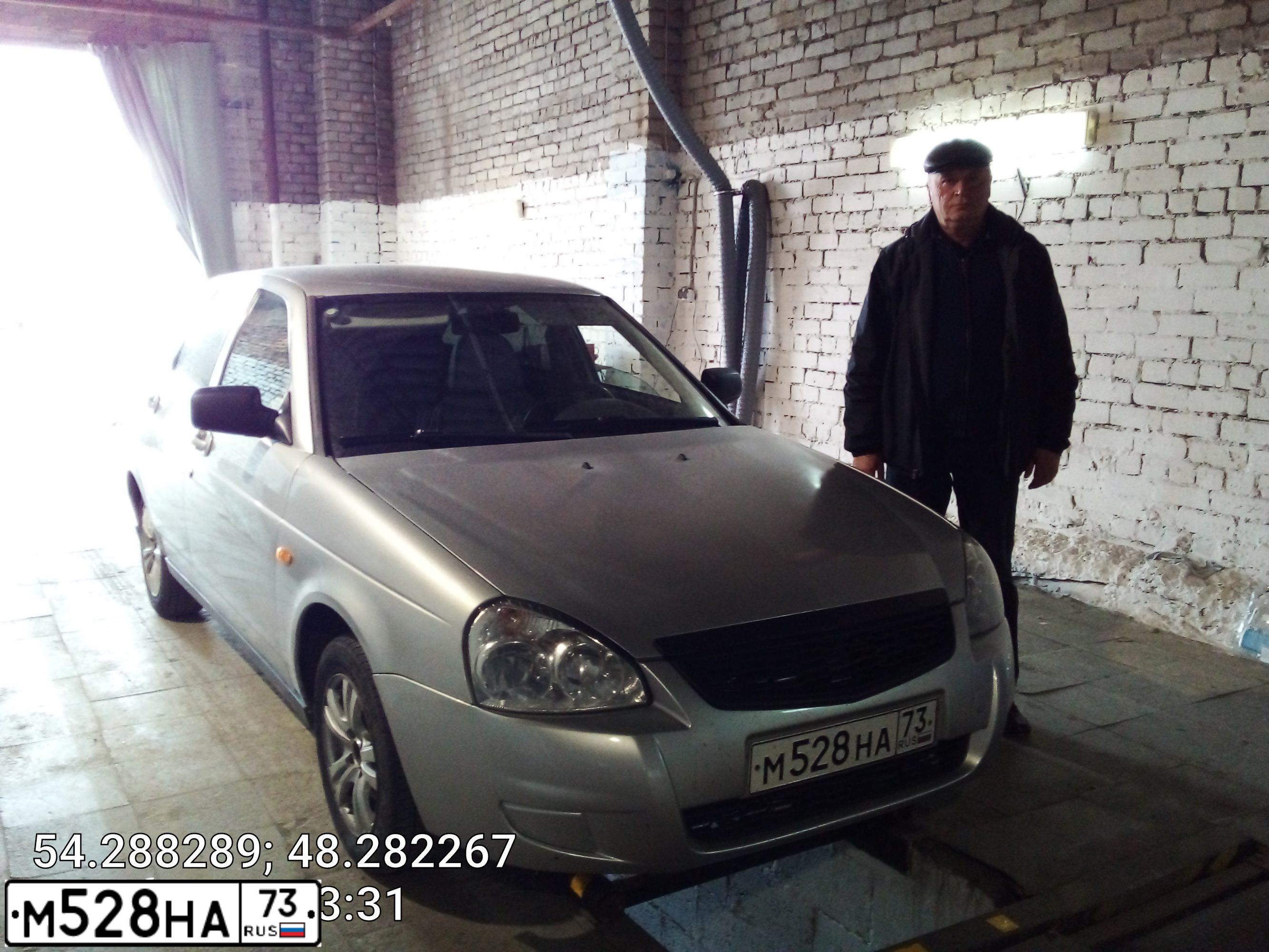 Фото автомобиля LADA 2172 PRIORA, 2008 — госномер Е667ЕТ193. Цвет: СВЕТЛО СЕРЕБРИСТЫЙ МЕТАЛЛ