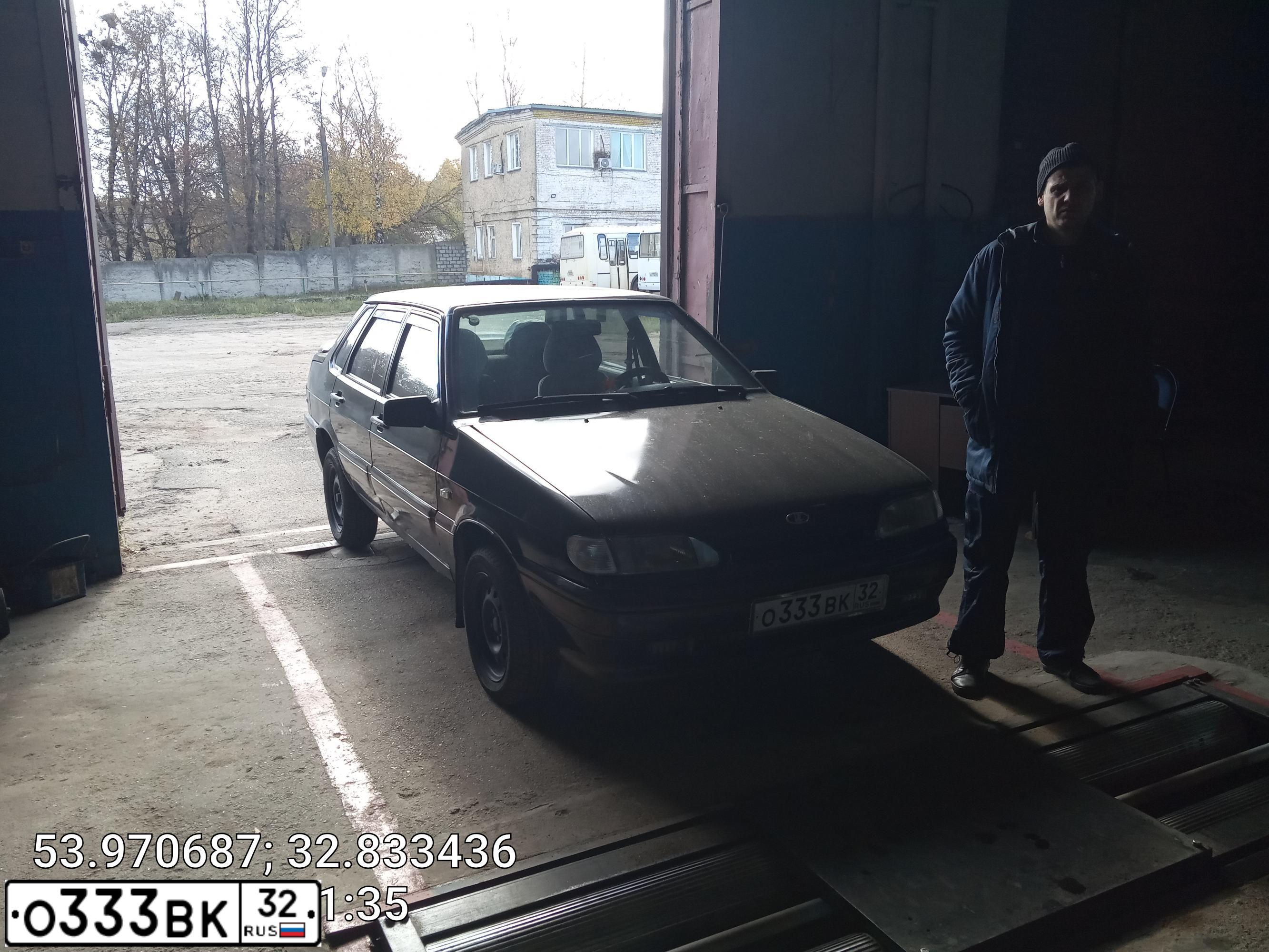 Фото автомобиля LADA 2115 SAMARA, 2006 — госномер О333ВК32. Цвет: ГРАФИТОВЫЙ МЕТАЛЛИК