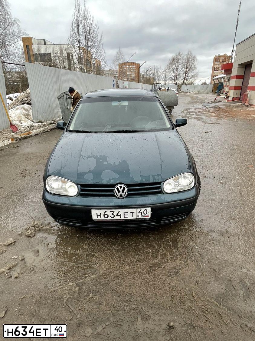 Фото автомобиля VOLKSWAGEN GOLF, 2001 — госномер О067НО46. Цвет: ЗЕЛЕНЫЙ