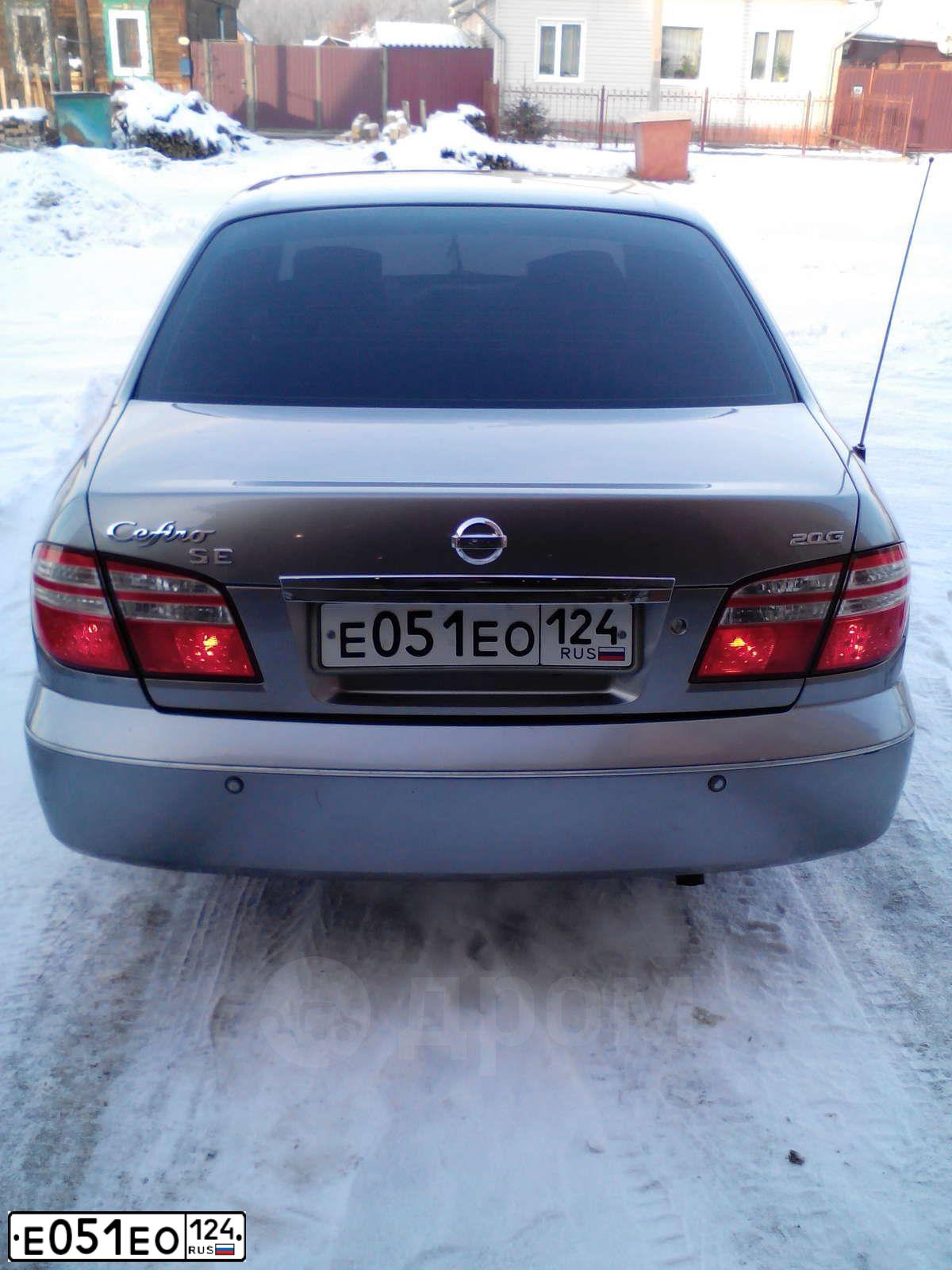 Фото автомобиля NISSAN CEFIRO, 2003 — госномер В910КС19. Цвет: Серый