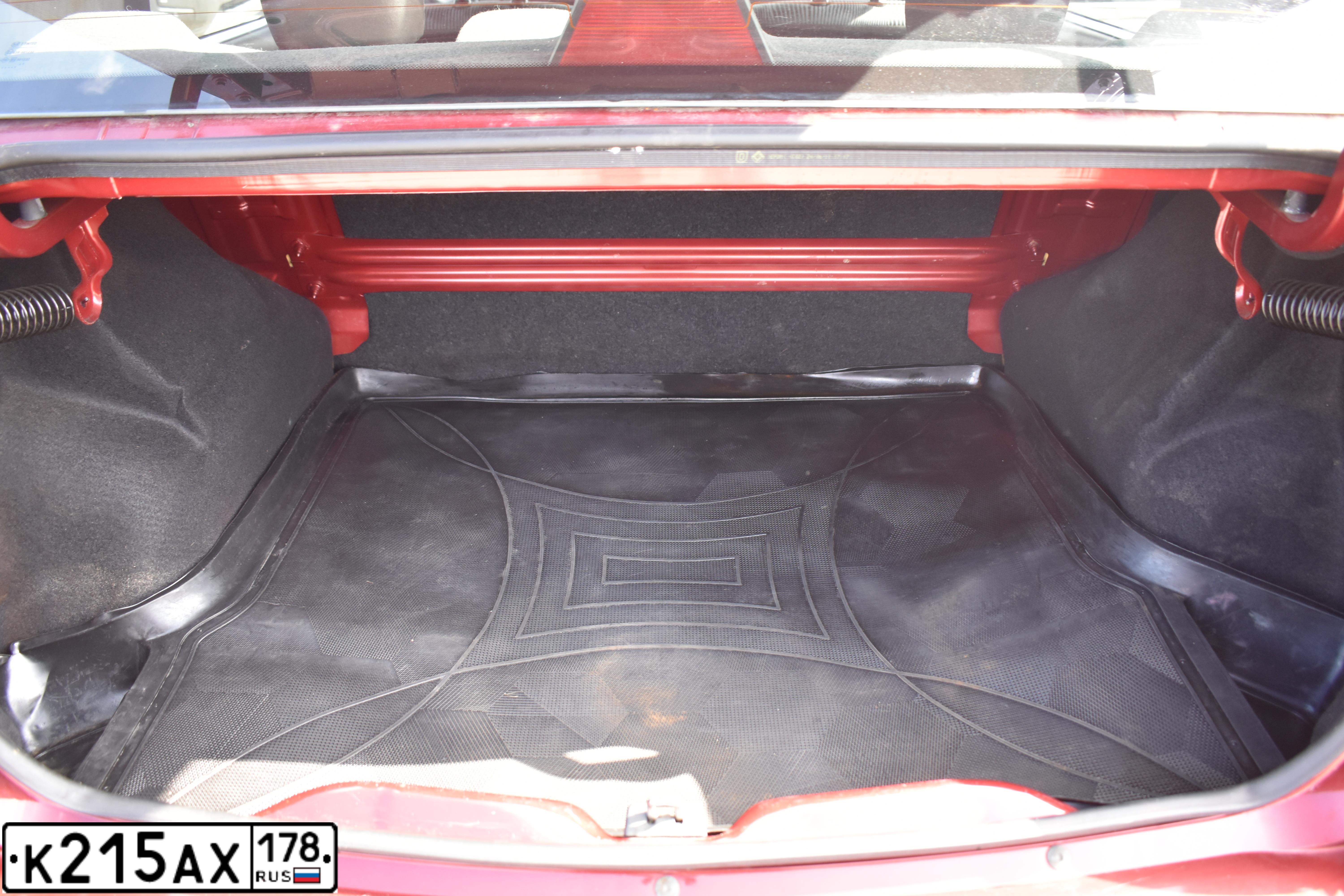 Фото автомобиля RENAULT LOGAN, 2011 — госномер К215АХ178. Цвет: КРАСНЫЙ