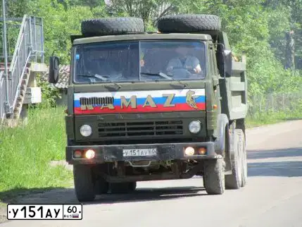 Фото автомобиля KAMAZ Z 55110 6X4, 1988 — госномер У151АУ60. Цвет: ЗЕЛЕНЫЙ