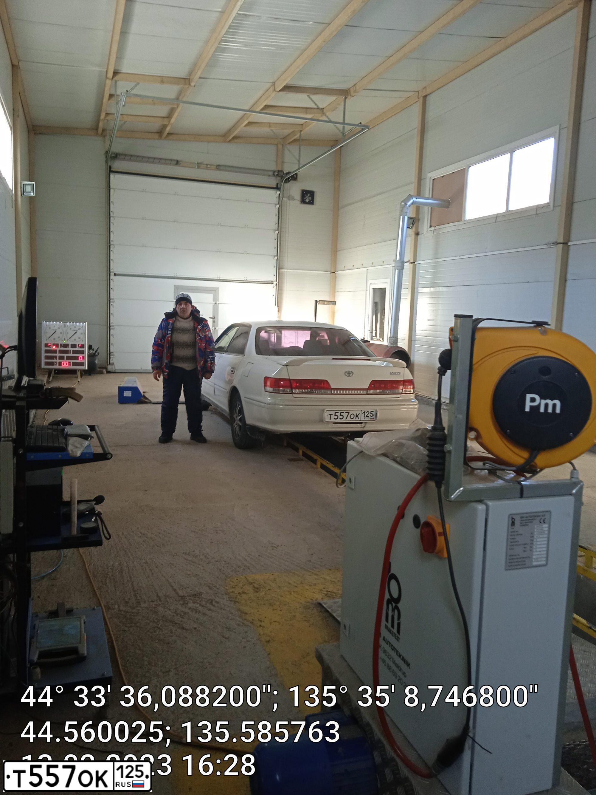 Фото автомобиля TOYOTA MARK II, 1999 — госномер М814ОХ95