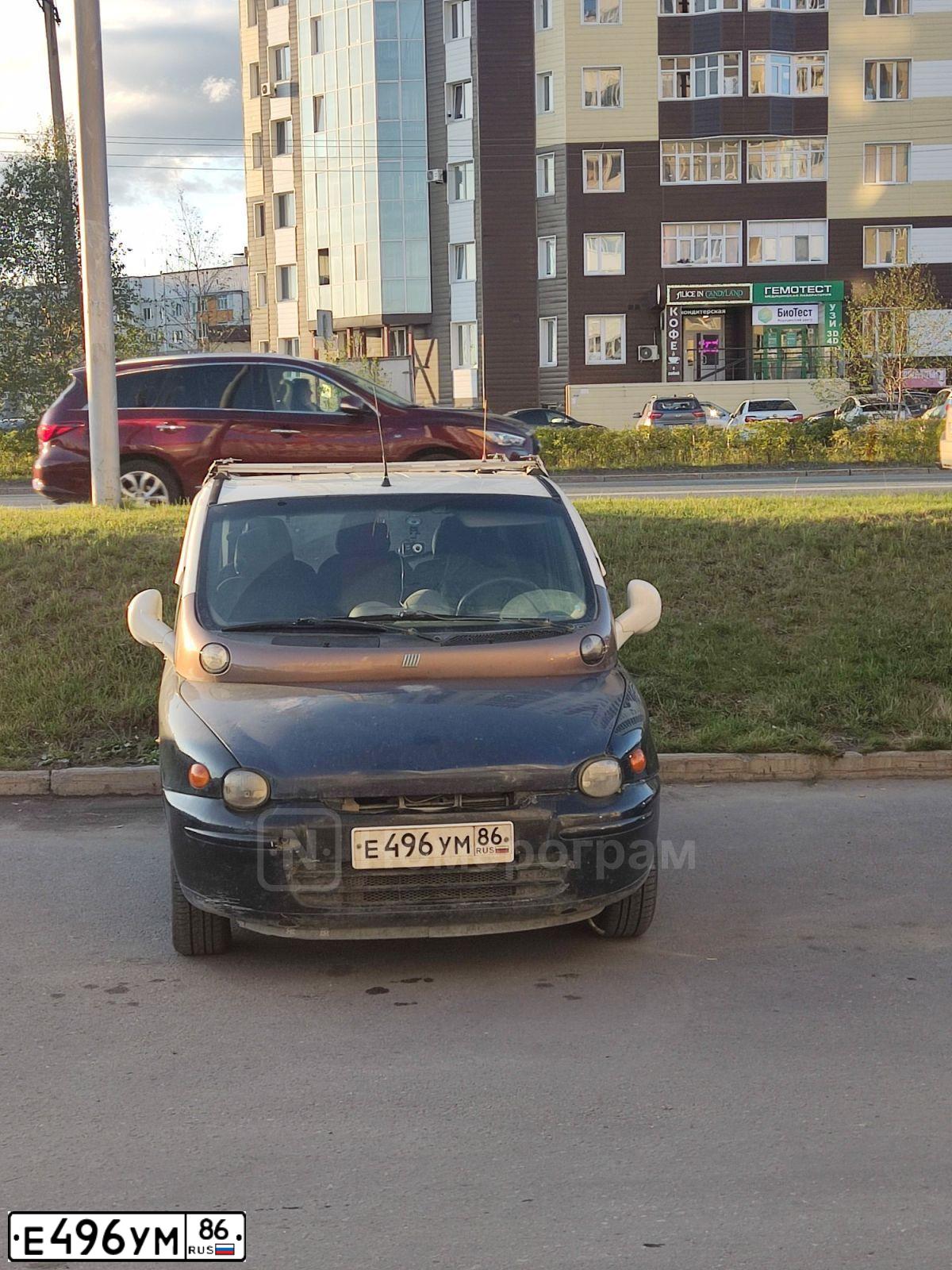 Фото автомобиля FIAT MULTIPLA, 1999 — госномер Е496УМ86. Цвет: ЧЕРНЫЙ