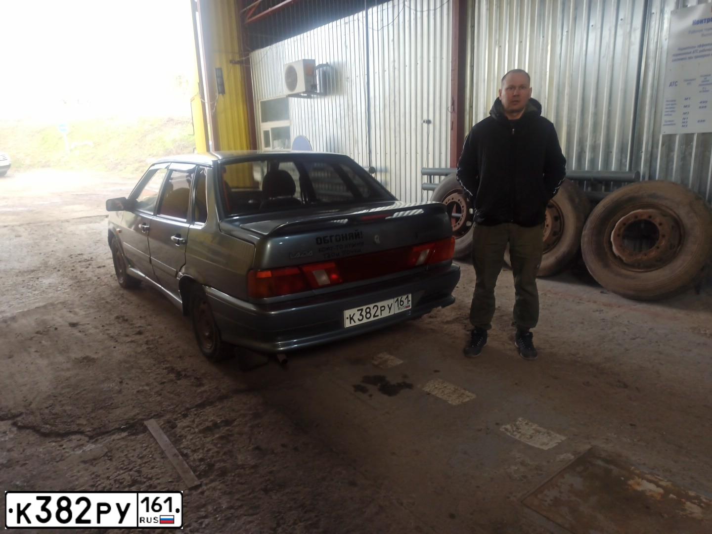 Фото автомобиля LADA 2115 SAMARA, 2010 — госномер К382РУ161. Цвет: СРЕДНИЙ СЕРО-ЗЕЛЕНЫЙ МЕТ.