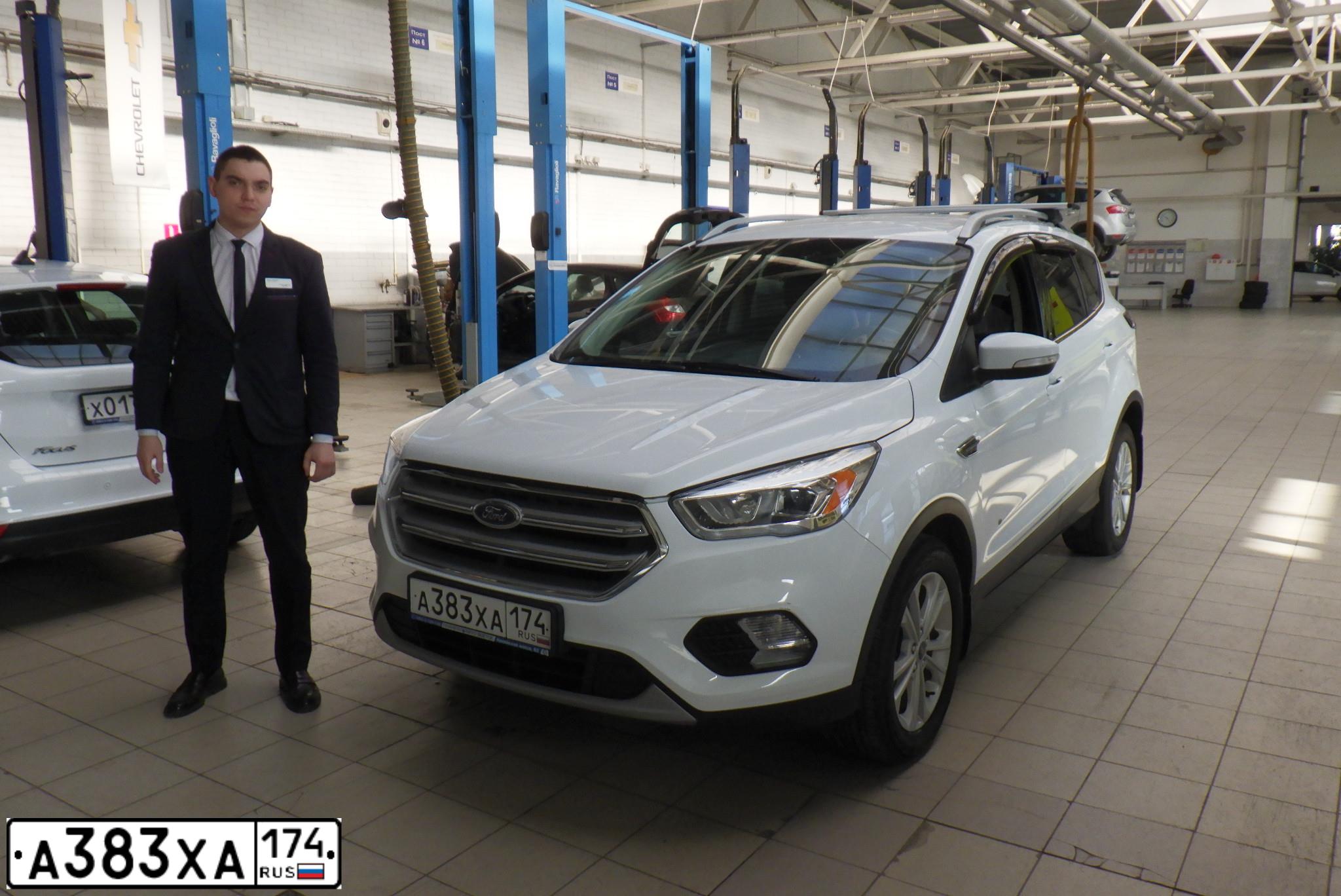 Фото автомобиля FORD KUGA, 2017 — госномер В079ВТ774. Цвет: Белый