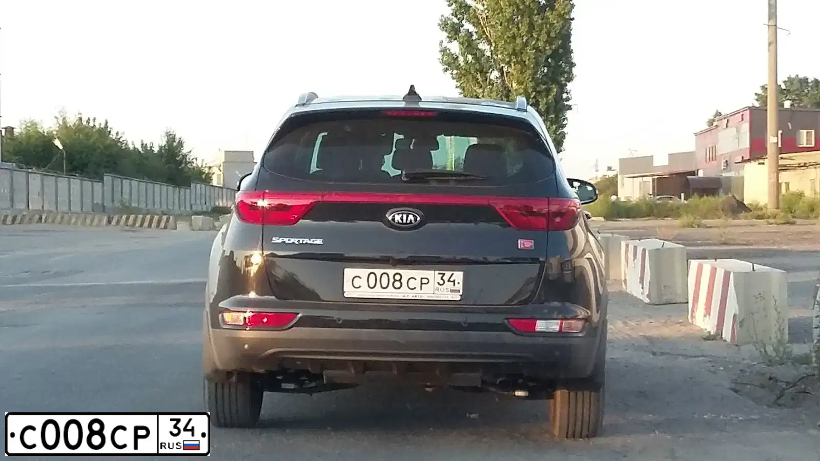 Фото автомобиля BMW X3, 2012 — госномер В304УН134. Цвет: Серый