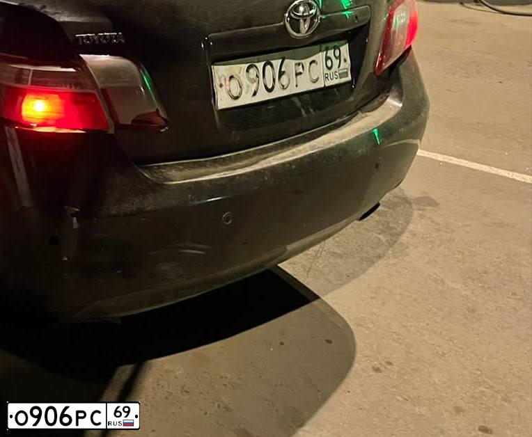 Фото автомобиля TOYOTA CAMRY, 2008 — госномер М777КР69. Цвет: ЧЕРНЫЙ