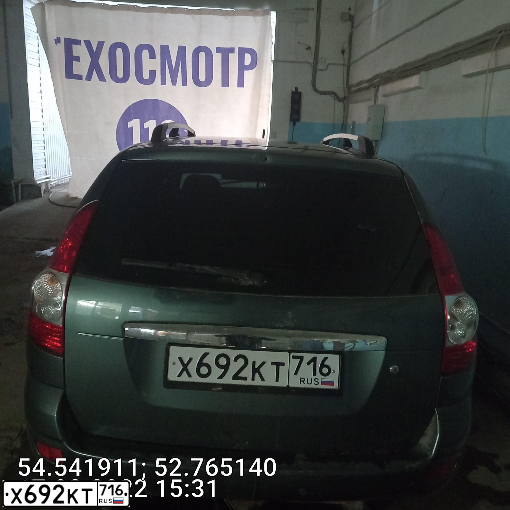 Фото автомобиля LADA 2171 PRIORA, 2010 — госномер М338ЕС716. Цвет: СЕРО-СИНЕ-ЗЕЛЕНЫЙ