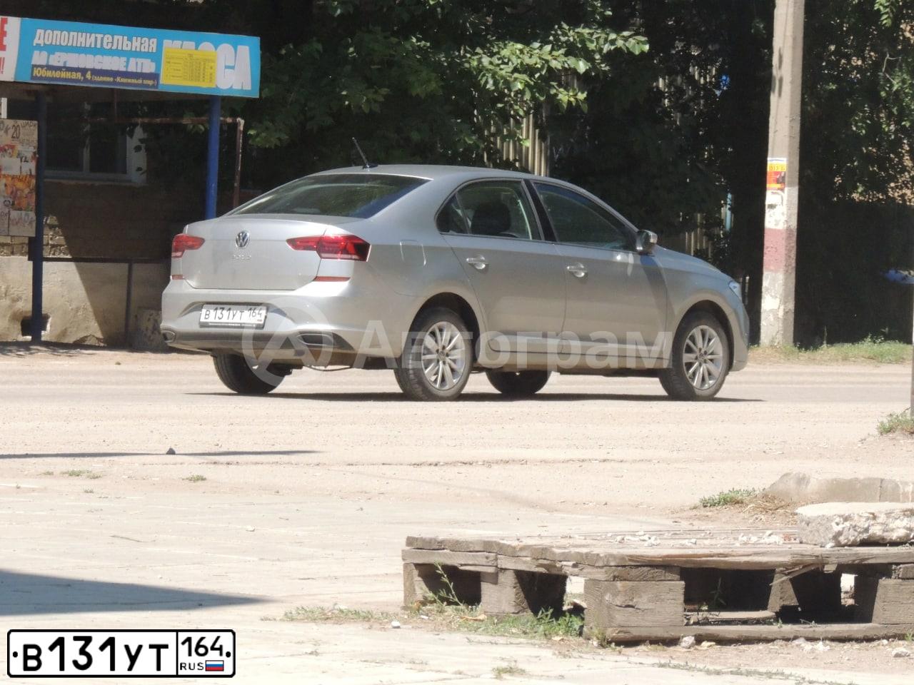 Фото автомобиля VOLKSWAGEN POLO, 2020 — госномер В131УТ164. Цвет: СЕРЫЙ