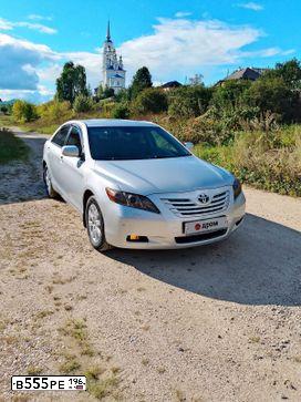 Фото автомобиля TOYOTA CAMRY, 2008 — госномер А777ЕО196. Цвет: СЕРЕБРИСТЫЙ