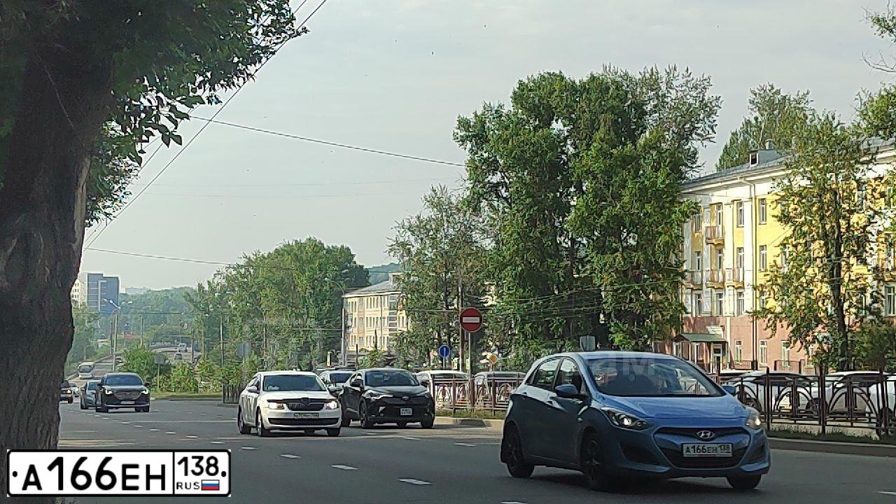 Фото автомобиля HYUNDAI I30, 2012 — госномер А166ЕН138. Цвет: голубой