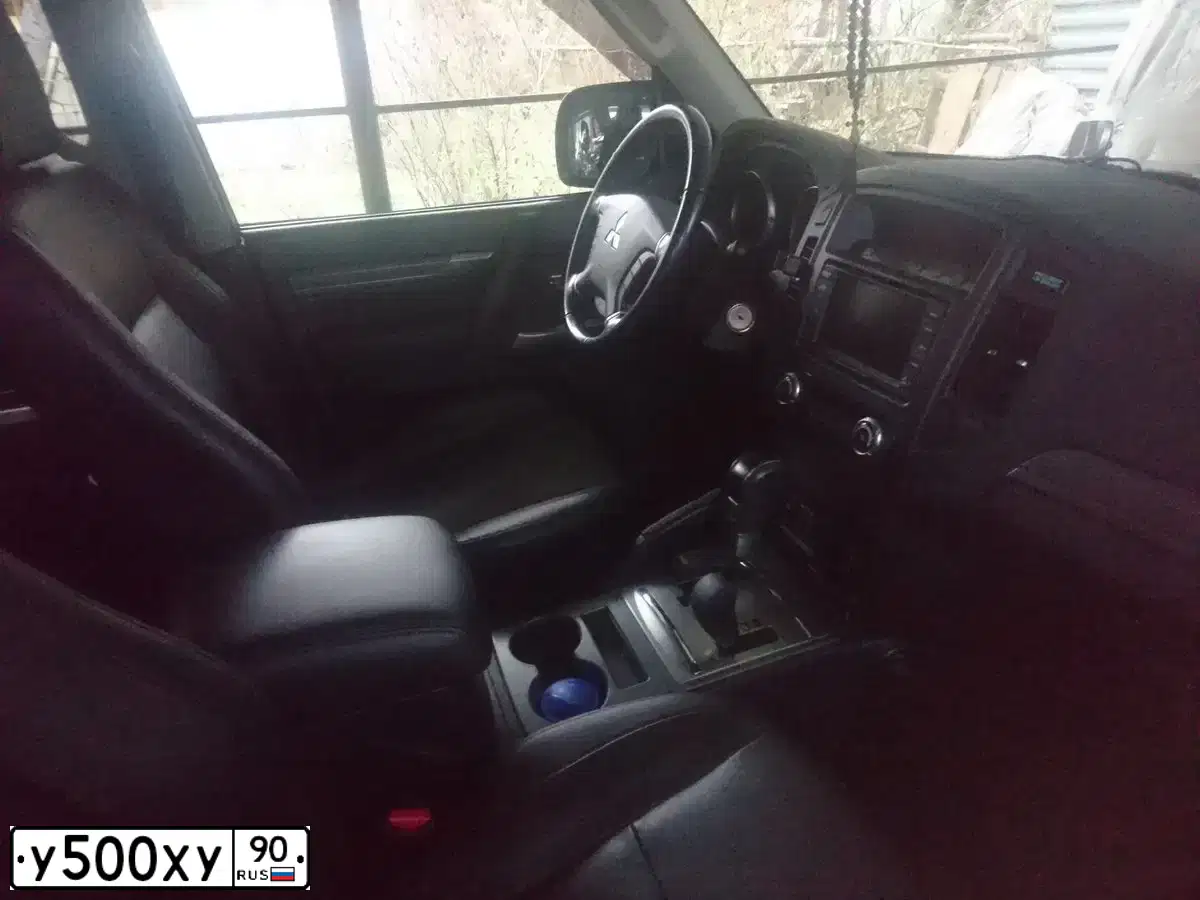 Фото автомобиля TOYOTA LANDCRUISER, 2016 — госномер А238МК82. Цвет: ЧЕРНЫЙ
