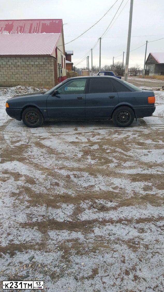 Фото автомобиля AUDI 80, 1990 — госномер К721ЕА164. Цвет: ТЕМНО-СИНИЙ