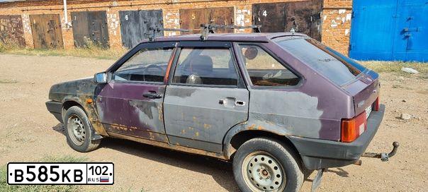 Фото автомобиля LADA 2109 SAMARA, 1997 — госномер В585КВ102. Цвет: БАКЛАЖАНОВЫЙ
