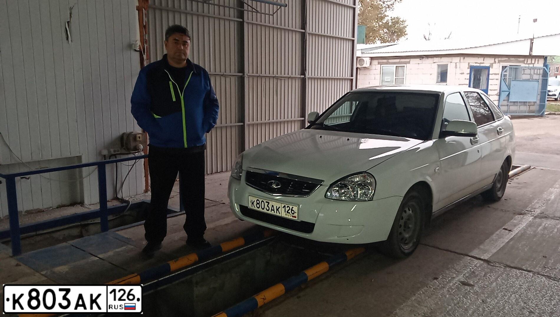 Фото автомобиля LADA 2172 PRIORA, 2010 — госномер В858ОР161. Цвет: Белый