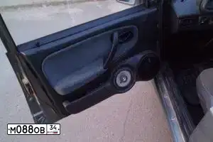 Фото автомобиля LADA 2114 SAMARA, 2005 — госномер В717ВУ35. Цвет: СВЕТЛО-СЕРЕБРИСТЫЙ МЕТАЛЛ