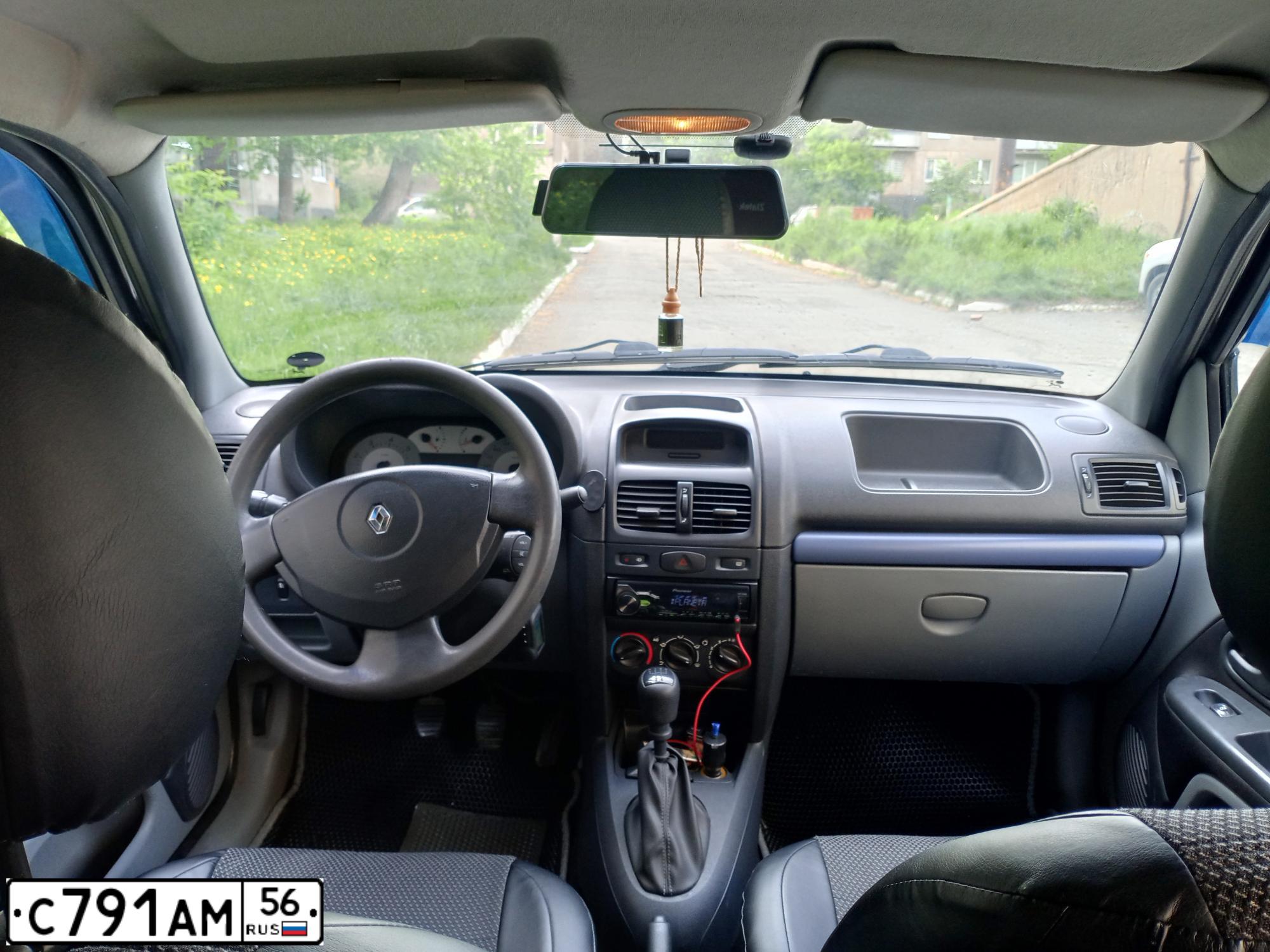 Фото автомобиля RENAULT SYMBOL, 2007 — госномер С791АМ56. Цвет: СЕРЫЙ