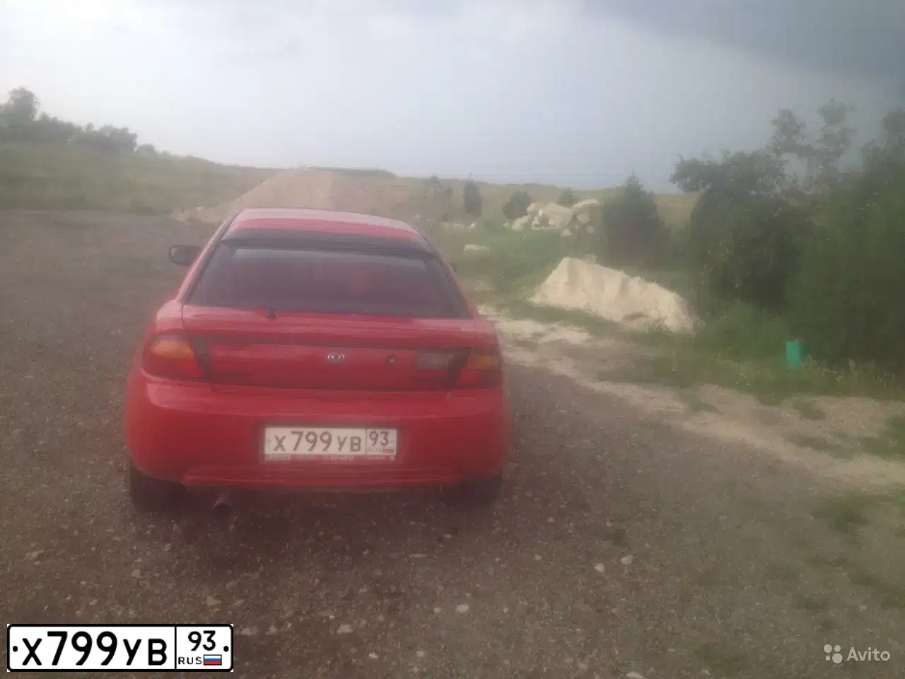 Фото автомобиля MAZDA 323, 1994 — госномер В600АК82. Цвет: КРАСНЫЙ