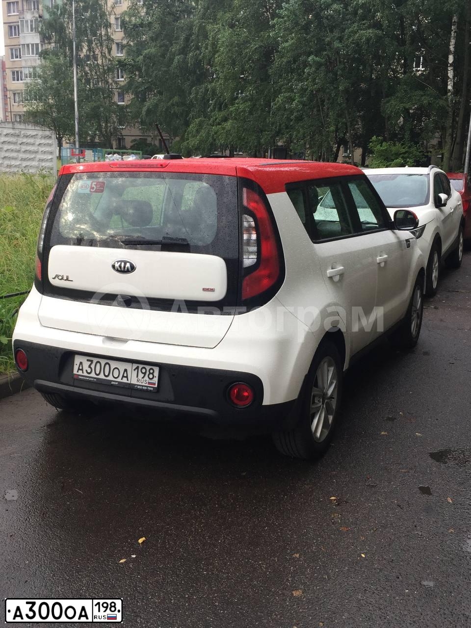 Фото автомобиля KIA SOUL, 2018 — госномер А300ОА198. Цвет: Белый