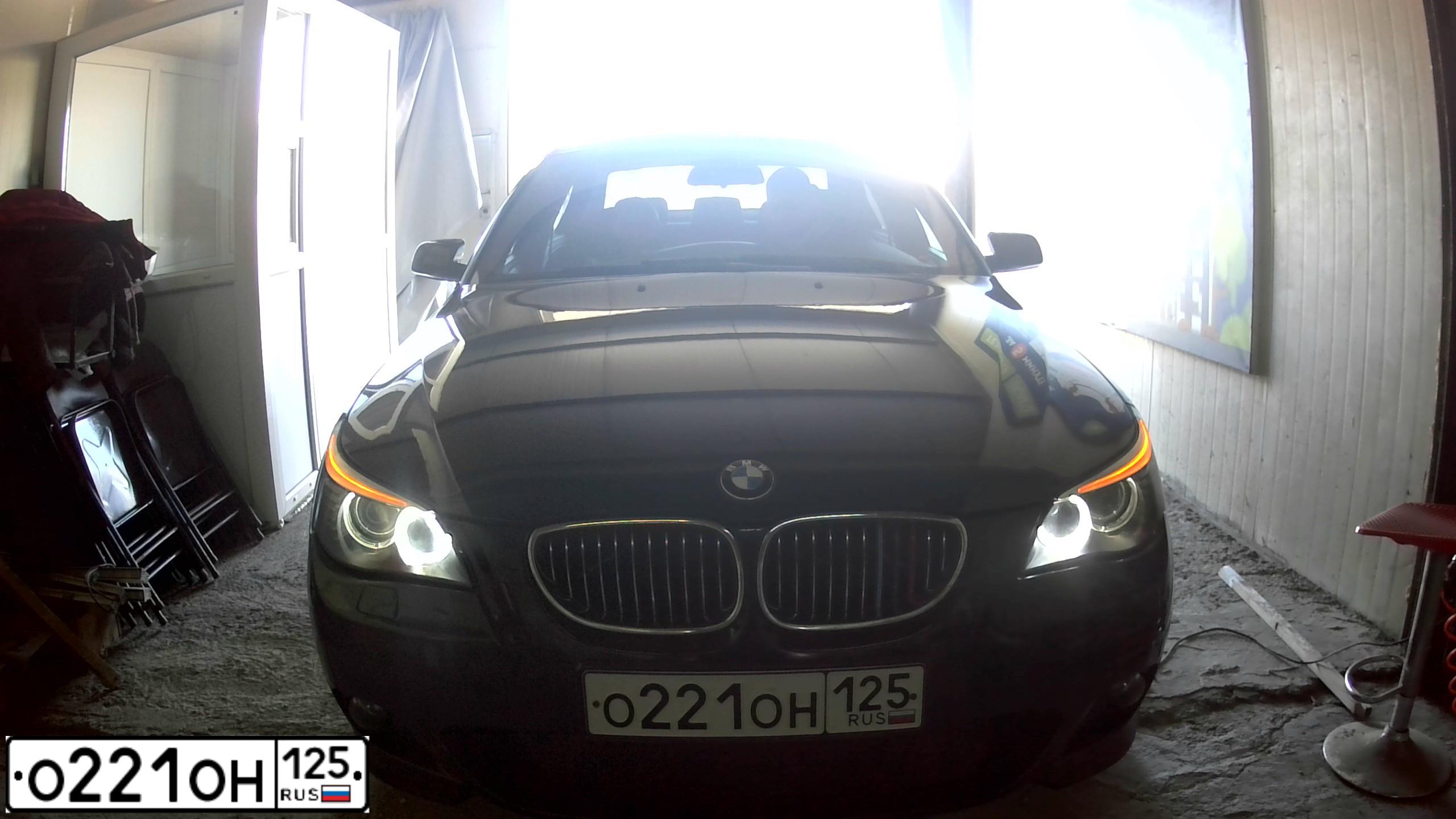 Фото автомобиля BMW SERIE 5, 2008 — госномер Р696КО197. Цвет: ЧЕРНЫЙ