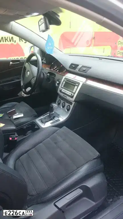 Фото автомобиля VOLKSWAGEN PASSAT, 2008 — госномер Т875КР197. Цвет: СЕРЫЙ