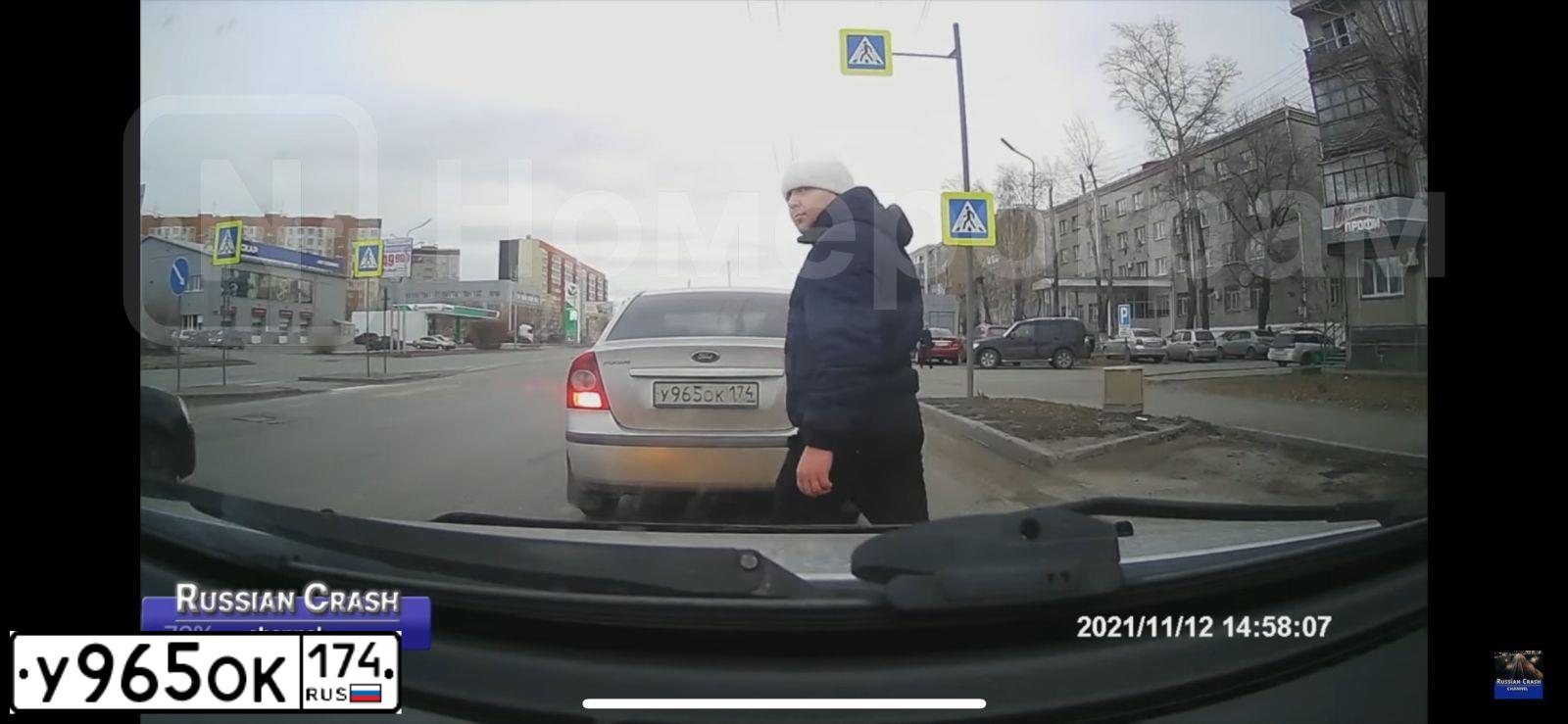 Фото автомобиля FORD FOCUS, 2006 — госномер У965ОК174. Цвет: СЕРЕБРИСТЫЙ