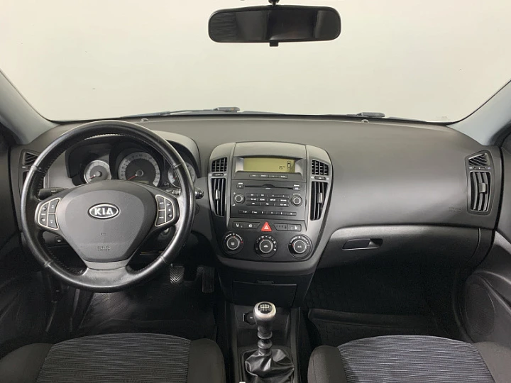 Фото автомобиля HYUNDAI GETZ, 2008 — госномер К122СВ82. Цвет: ЧЕРНЫЙ